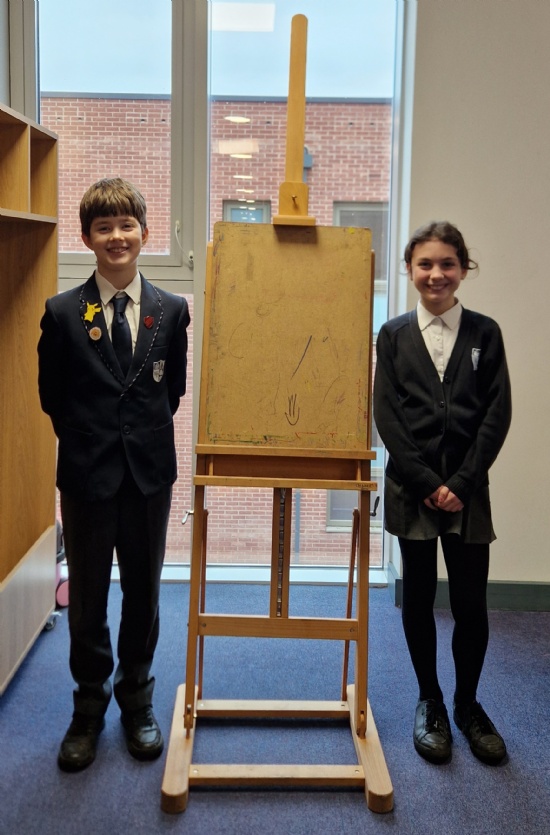The National Gallery gives BPET schools professional easels to inspire young artists